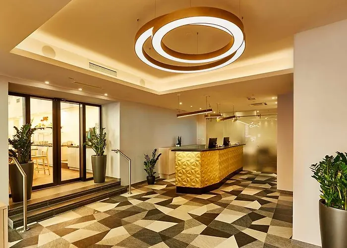 H+ Hotel
