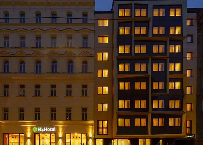 Hotel H+ 4*