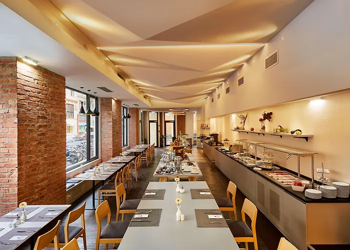 H+ Hotel 4*