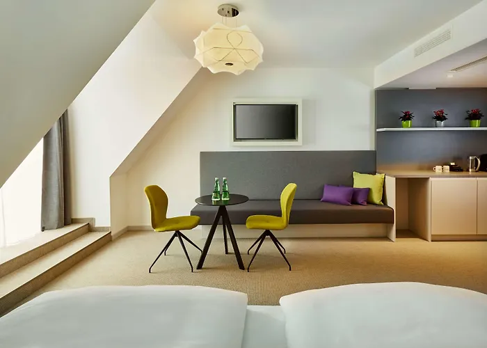 H+ Hotel 4*