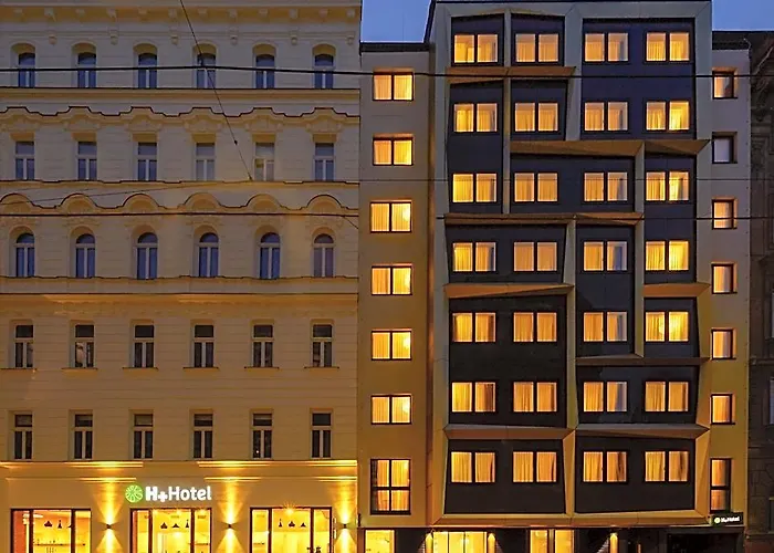 Hotel H+ 4*