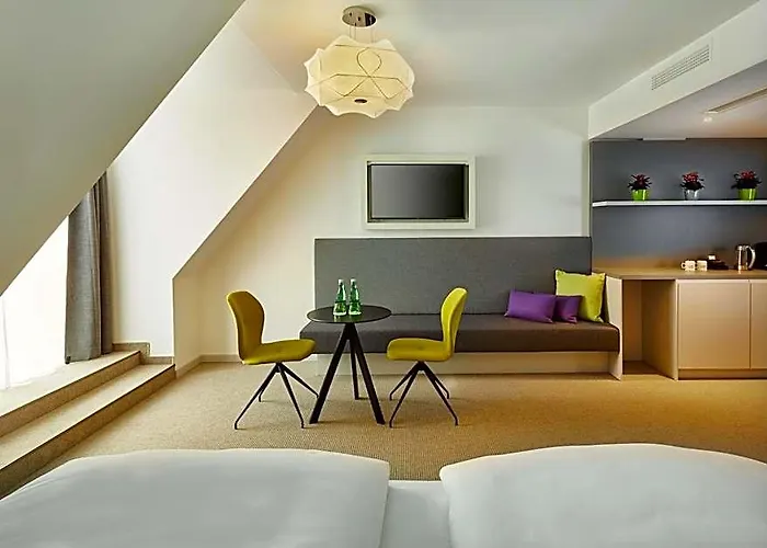 Hotel H+ 4*
