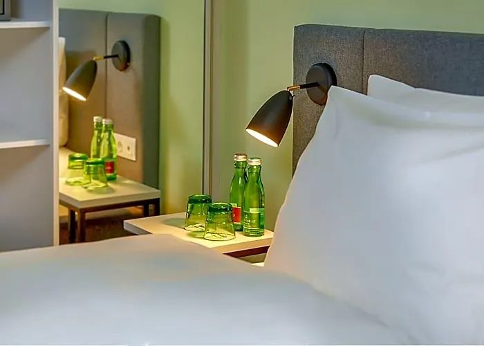 H+ Hotel 4*